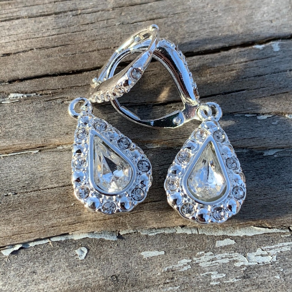 NATALIYA V COLLISTER NVC Vintage Earrings